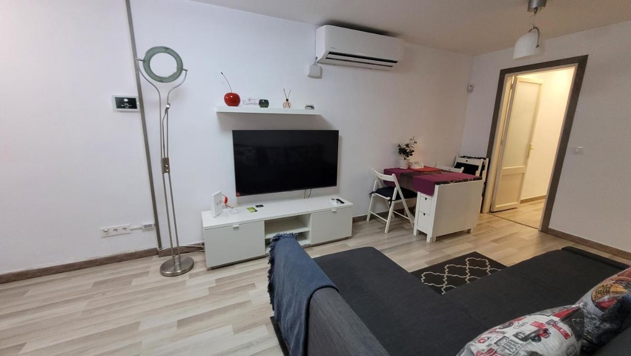 Apartaments B O D Collblanc L'Hospitalet de Llobregat Buitenkant foto