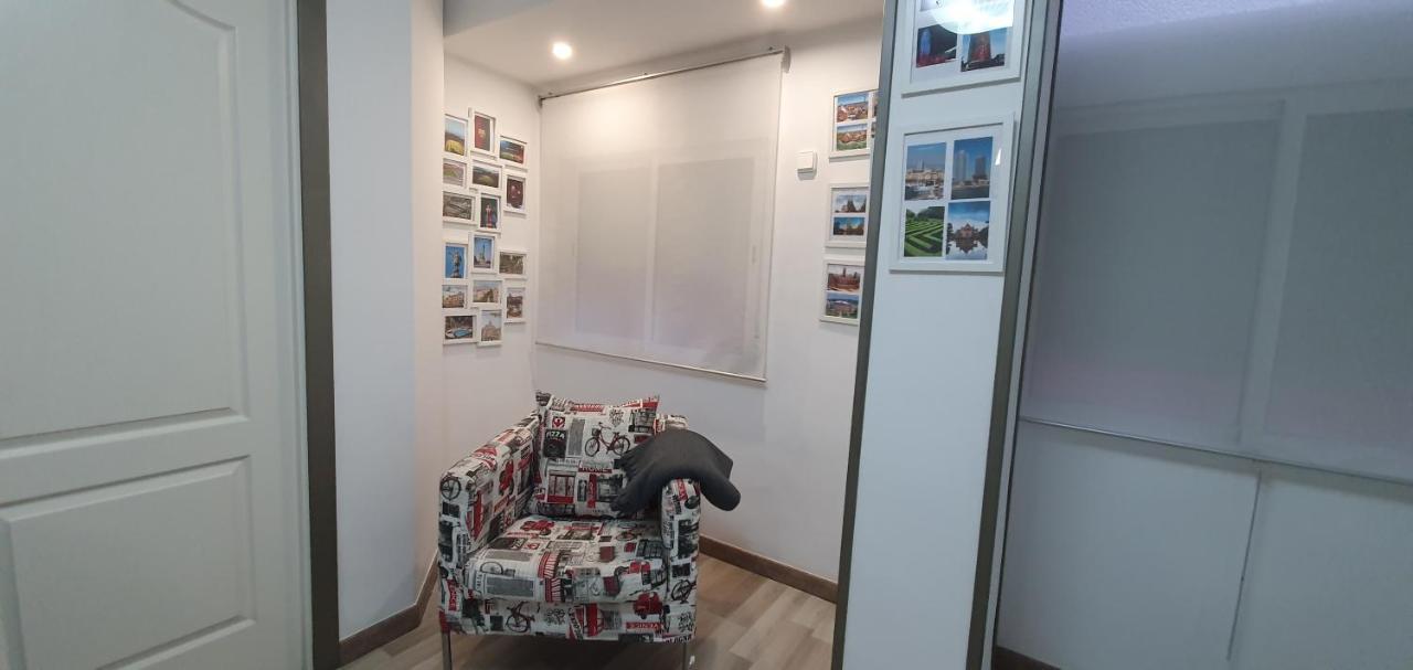 Apartaments B O D Collblanc L'Hospitalet de Llobregat Buitenkant foto