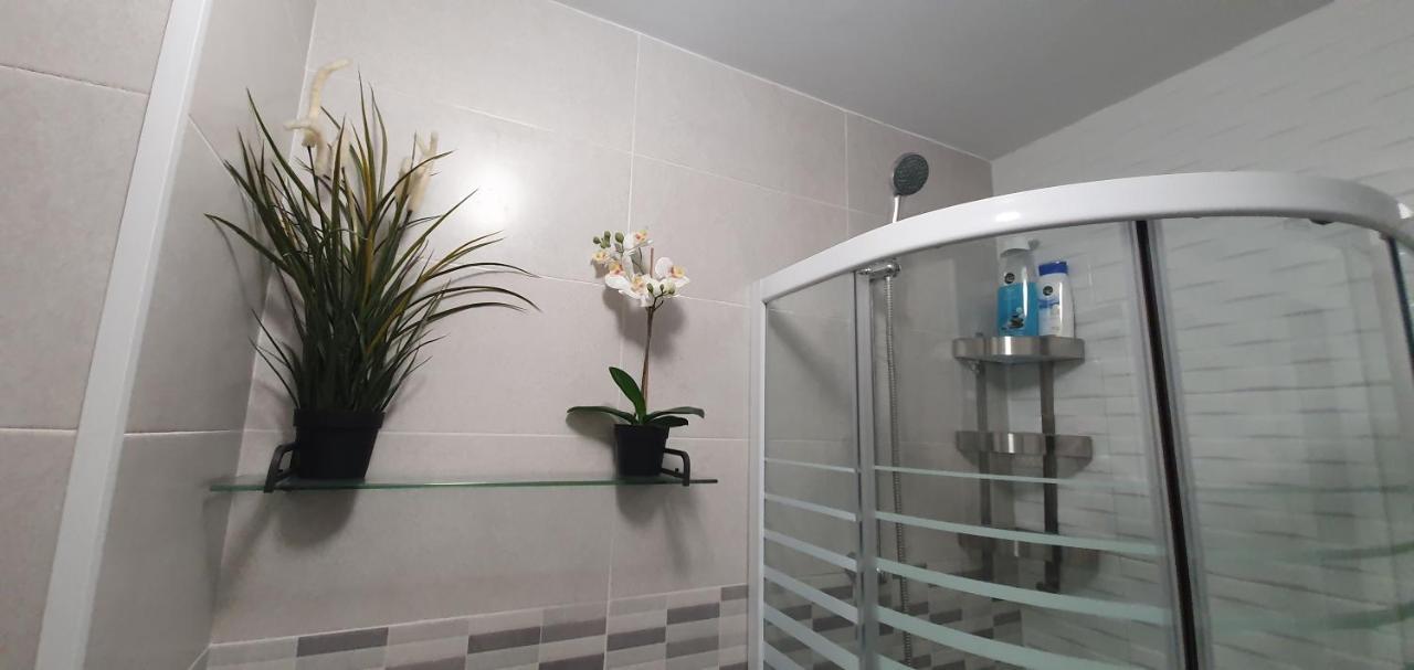 Apartaments B O D Collblanc L'Hospitalet de Llobregat Buitenkant foto