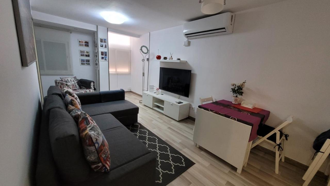 Apartaments B O D Collblanc L'Hospitalet de Llobregat Buitenkant foto
