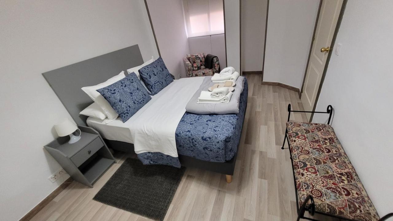 Apartaments B O D Collblanc L'Hospitalet de Llobregat Buitenkant foto