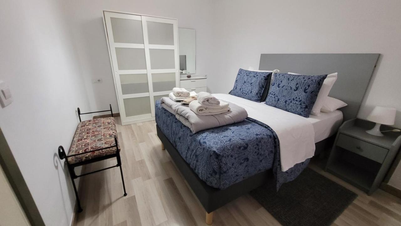 Apartaments B O D Collblanc L'Hospitalet de Llobregat Buitenkant foto
